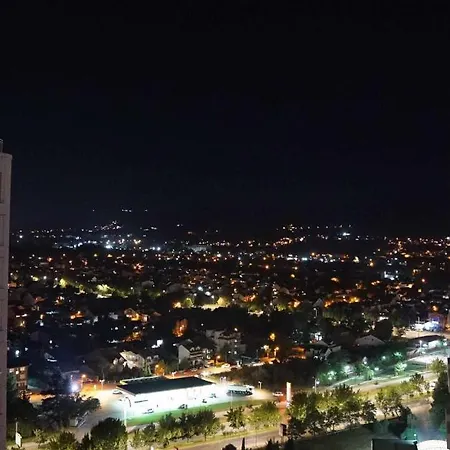 Sky 19th Floor Twin & 12th Floor & 25th & 33 Floor & With Pool & & Gym & Parking Included In Price Skopje