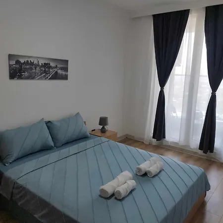 Sky 19th Floor Twin & 12th Floor & 25th & 33 Floor & With Pool & & Gym & Parking Included In Price
