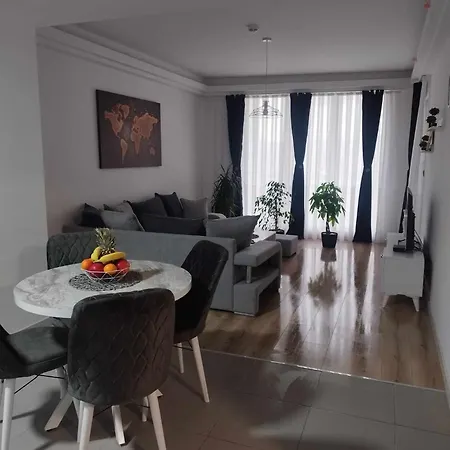Sky City: High-rise With Pool & Access Apartment