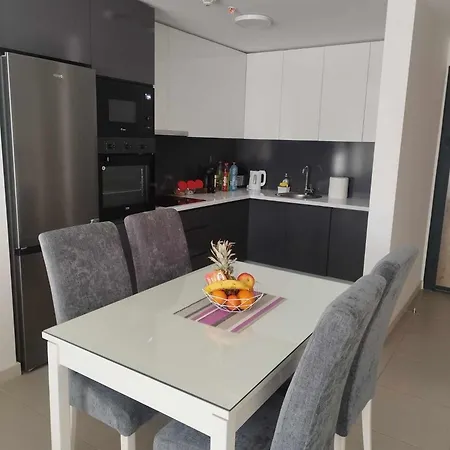 Lägenhet Sky 19th Floor Twin & 12th Floor & 25th & 33 Floor & With Pool & & Gym & Parking Included In Price *