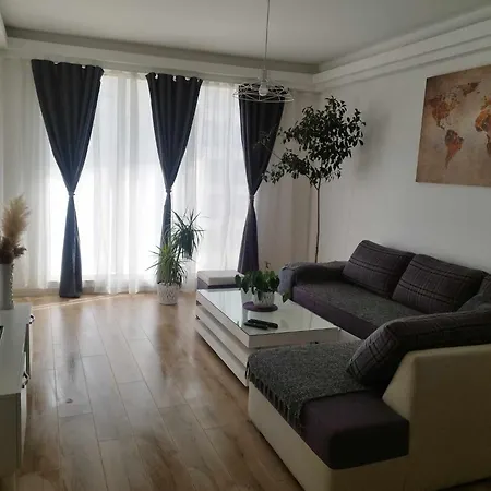 Apartment Sky City: High-rise With Pool & Access *