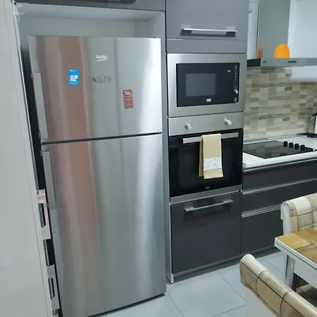 Sky 19th Floor Twin & 12th Floor & 25th & 33 Floor & With Pool & & Gym & Parking Included In Price