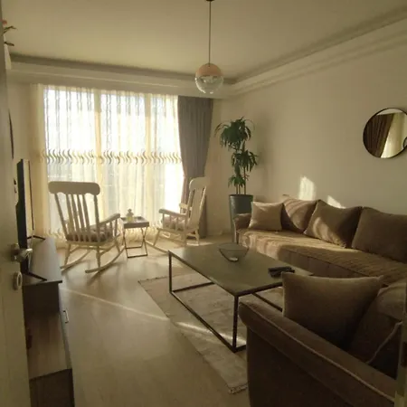 Sky 19th Floor Twin & 12th Floor & 25th & 33 Floor & With Pool & & Gym & Parking Included In Price Skopje