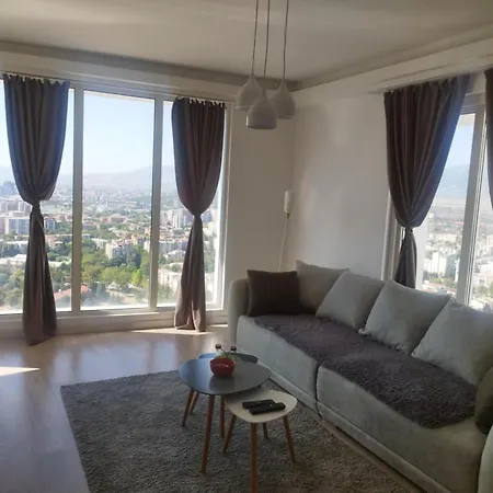 Sky 19th Floor Twin & 12th Floor & 25th & 33 Floor & With Pool & & Gym & Parking Included In Price